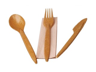 Söögiriistade komplekt (kahvel, nuga, lusikas ja salvrätik), puidukiud