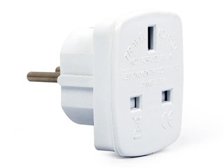 AC power adapter, UK socket to EU Schuko plug, 7.5 A