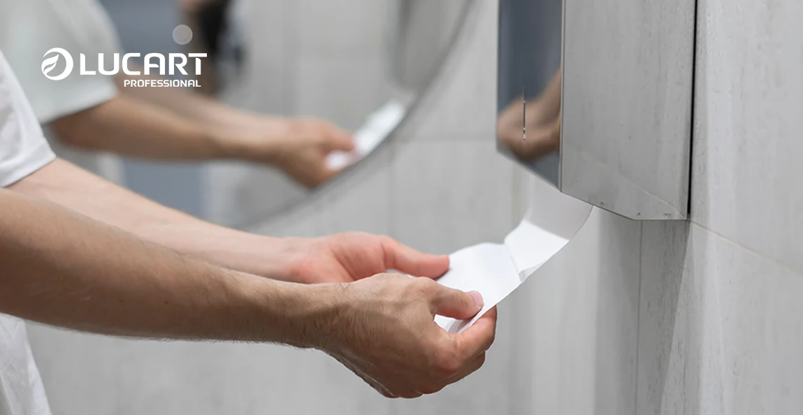 Osta Lucart tooteid ja saa kingituseks Clinex kinkekomplekt!