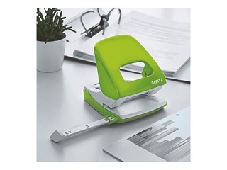 Офисный металлический дырокол Leitz 5008 Metal, 30л, зеленый