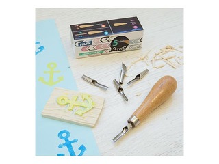 Набор инструментов для линогравюры.