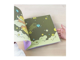 Värviraamat kleepsudega Milan, Alien Invasion