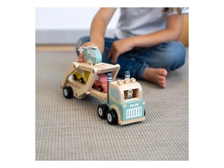 Arendav puidust mänguasi Milan, Wheels on the road