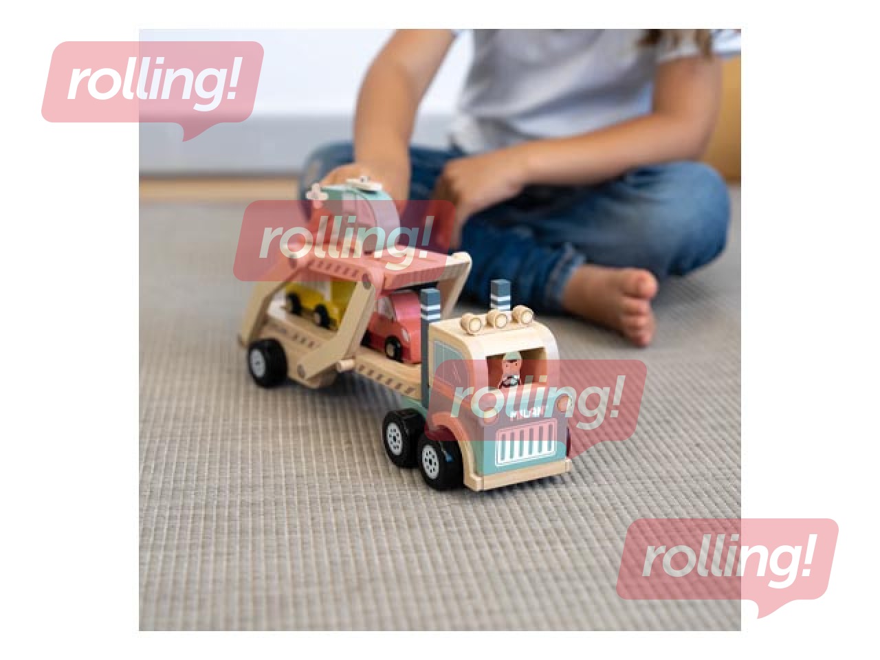 Arendav puidust mänguasi Milan, Wheels on the road