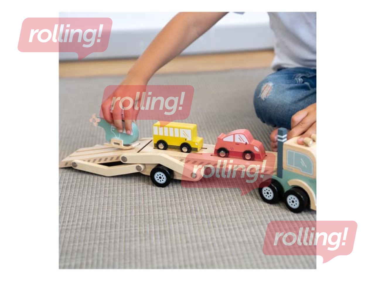 Arendav puidust mänguasi Milan, Wheels on the road