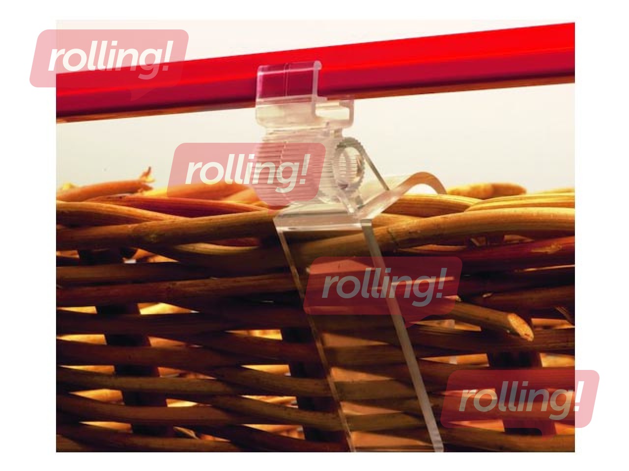 Clip for mounting frames on shelves and boxes