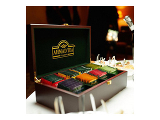 Teevalik Ahmad Tea, assortii, puidust laegas, 80 teepakki