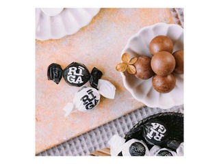 Piimašokolaadi trühvlid Pure Chocolate sarapuupähkli küpsisekreemi täidisega Riga, 1 kg