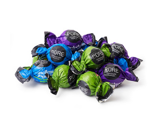 Milk chocolate truffle assortment Pure Chocolate (caramel, hazelnut, blueberry yogurt), 1kg