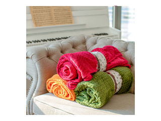 Plaid Liisa XL, raspberry red, 200x230cm