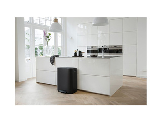 Pedaaliga prügikast Brabantia, Bo, matt must, 60l