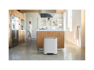 Pedaaliga prügikast Brabantia, Bo, valge, 2x30l