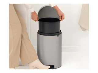 Мусорное ведро с педалью Brabantia, NewIcon, светло-серое, 20л