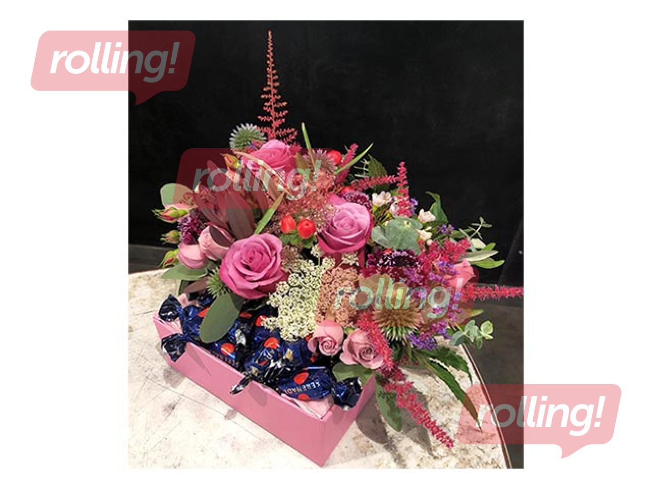 Flower arrangement in a box 