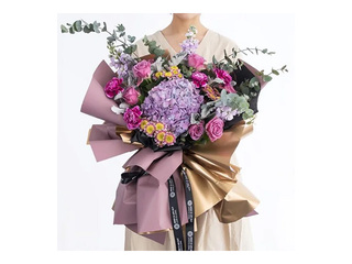 Подарочная бумага, двусторонняя, 58x58см, 20 листов, красный/золотой