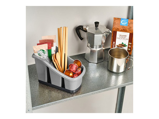 Söögiriistade korraldaja Dunyaplastik, alusega